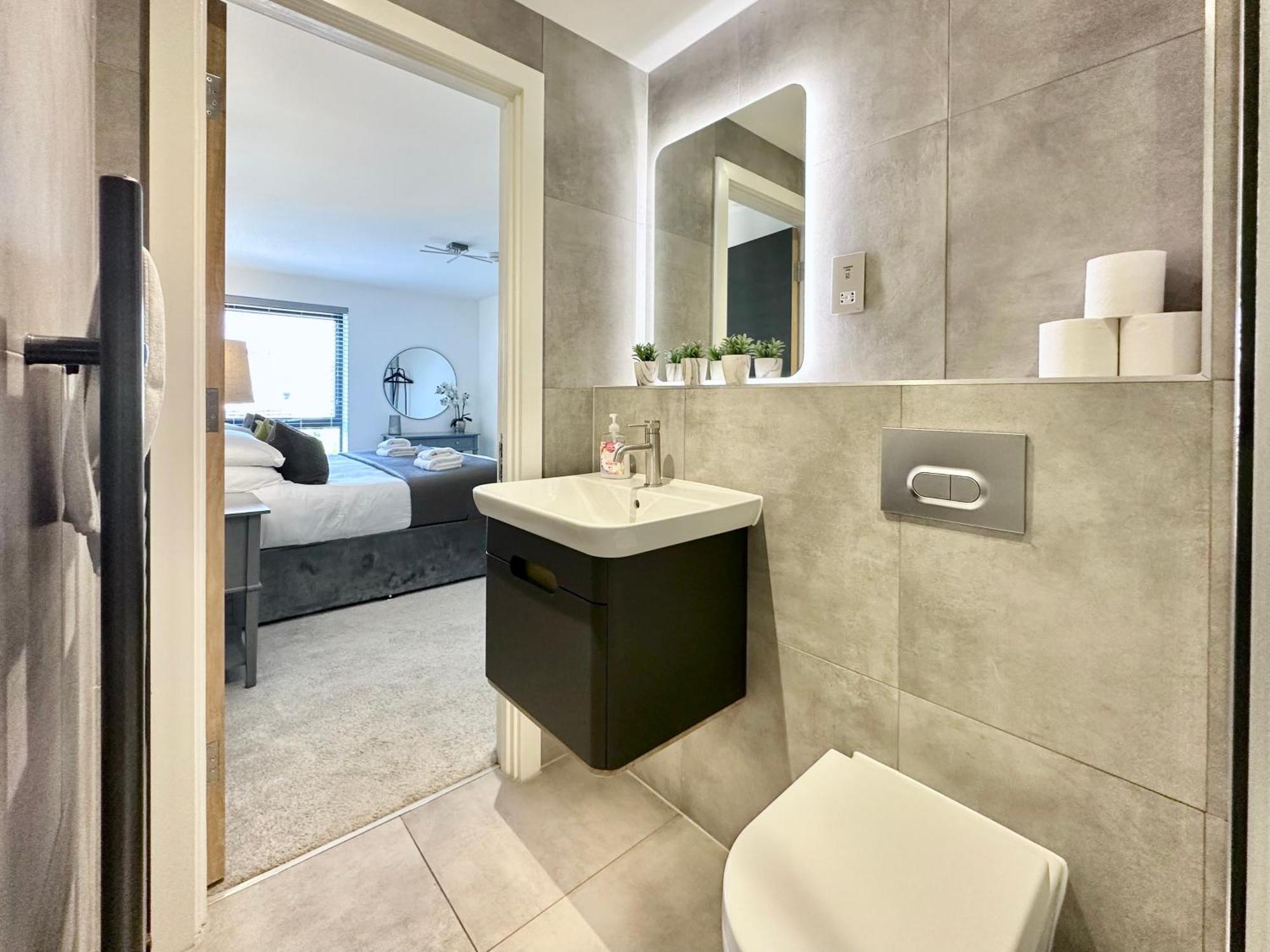 Icona Luxury Apartment With Minster Views & Allocated Parking 约克 外观 照片